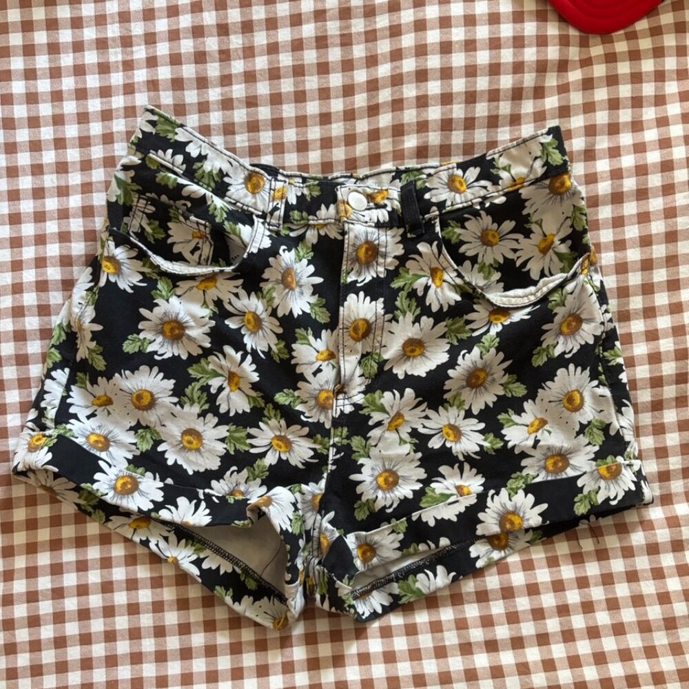American Apparel Black Daisy High Waisted Cuff Shorts